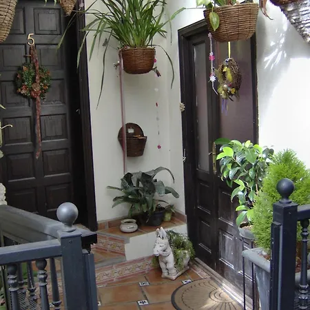English-style Only For Adults Apartmán *